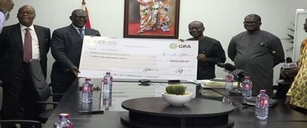 GCNet presents GH¢20million dividend to government