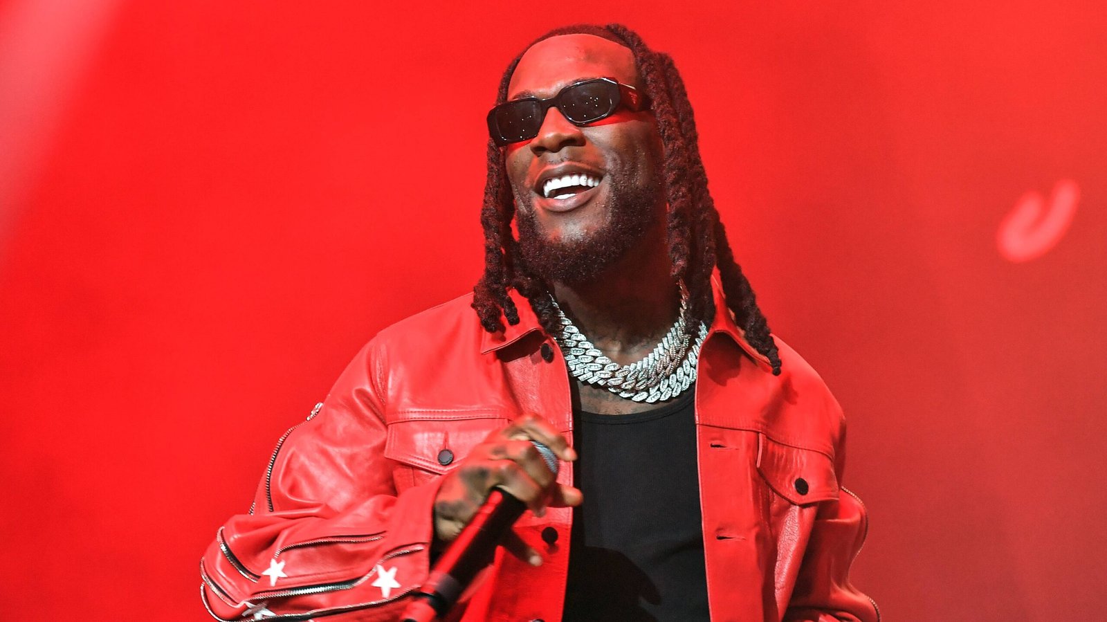 In a groundbreaking moment for African music, Nigerian Afrobeats star Burna Boy, often referred to as the 'African Giant,' has been confirmed as one of the performers at the 2024 Grammys.